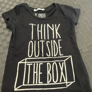 Be Unique Think outside the box black Tshirt by Human size small junior